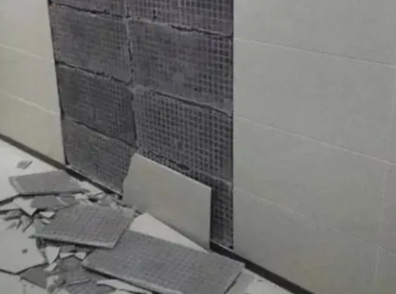 开江瓷砖空鼓维修公司分享下开江墙砖松动维修的知识